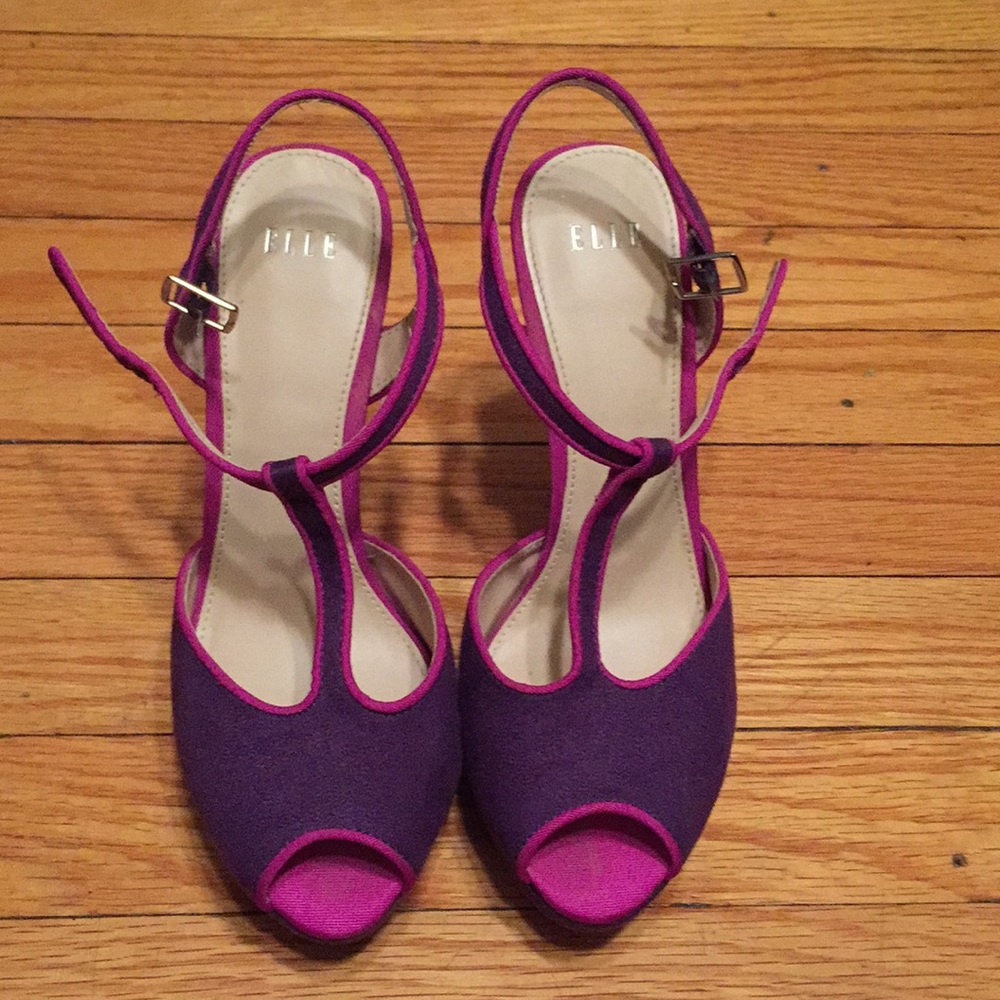 ELLE heels - Picture 2 of 8